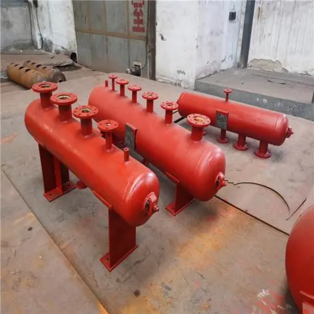 鱼峰分集水器安装高度